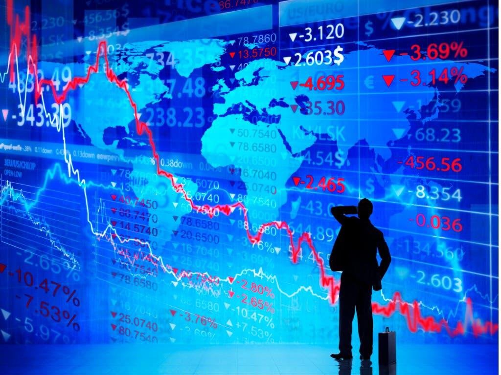 أوميكرون يمكن أن تسبب سيناريو أسوأ من تباطؤ الاقتصاد