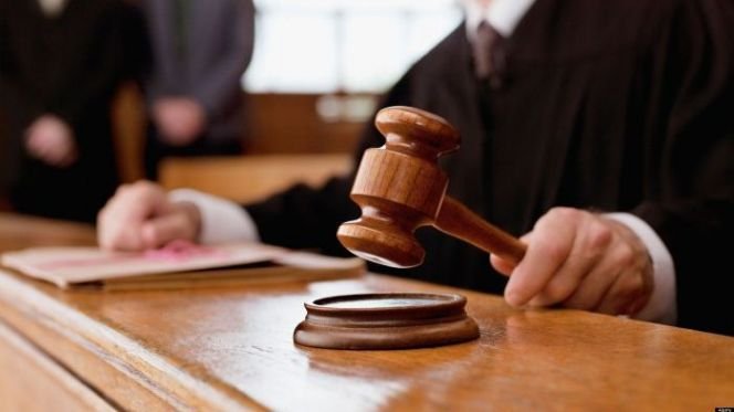 الإعدام شنقا لـ9 أشخاص مدانين بقتل عسكري في تونس