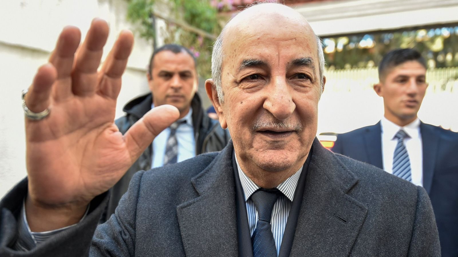 تبون..الويل لمن إعتدى على الجزائر