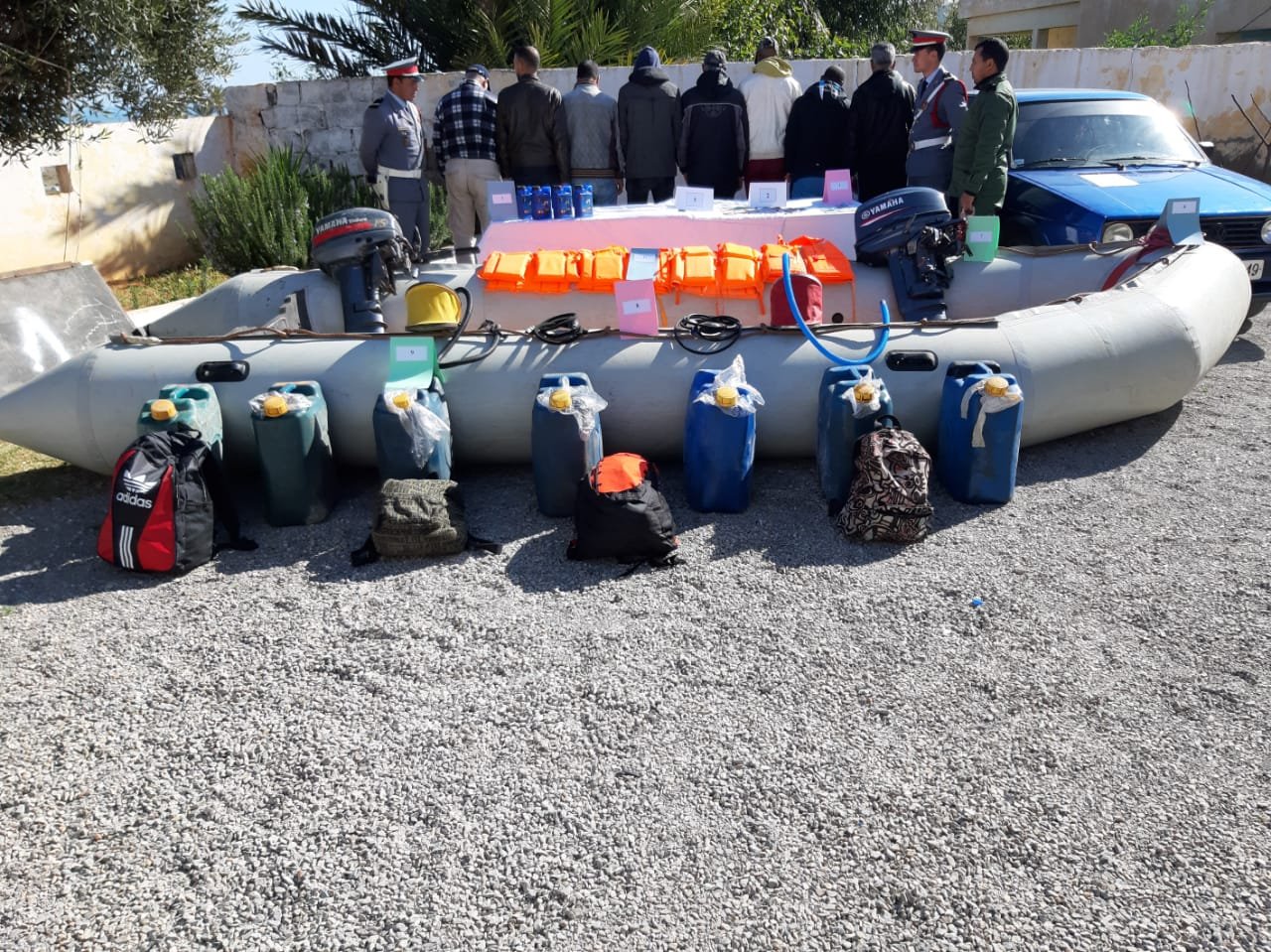 طانطان.. تفكيك شبكة إجرامية تنشط في تنظيم عمليات الهجرة غير المشروعة والاتجار بالبشر