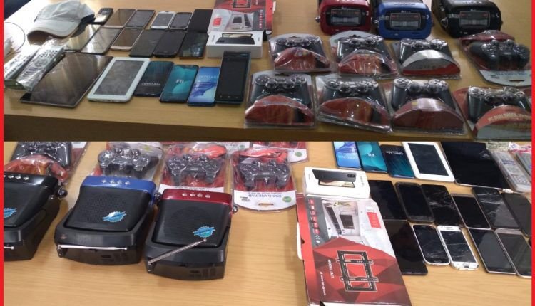 السرقة والتهديد بالسلاح يوقف شخصا بمديونة…