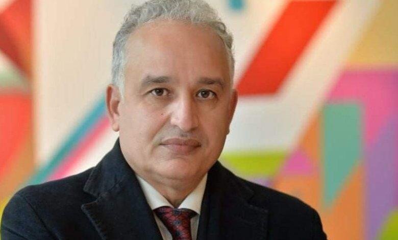 الدكتور حمضي: الصنف الفرعي لمتحور “أوميكرون” يستدعي اليقظة أكثر من القلق