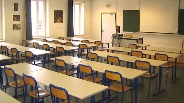 إغلاق 196 مؤسسة تعليمية خلال أسبوع بسبب تفشي فيروس كورونا