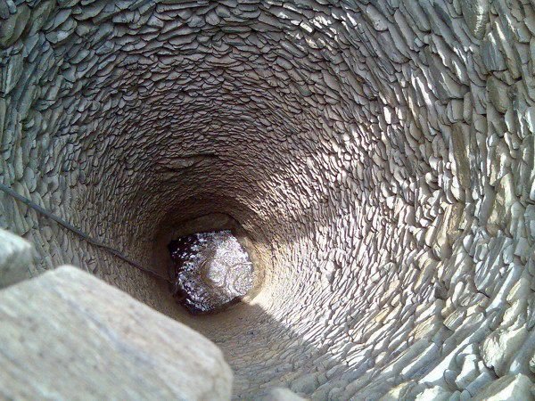 حوادث سقوط الأطفال في الآبار تتكرر…وعمليات الإنقاذ تحبس الأنفاس