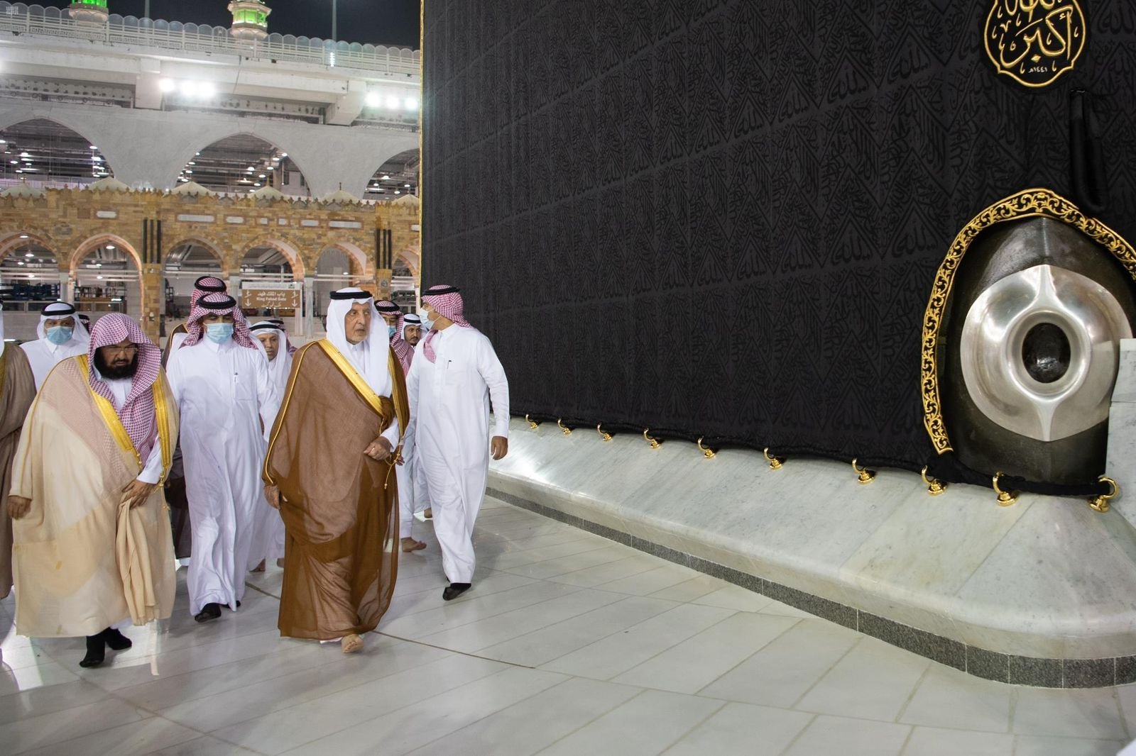 السعودية تعلن تحديث ضوابط القادمين إلى المملكة لأداء العمرة أو الزيارة