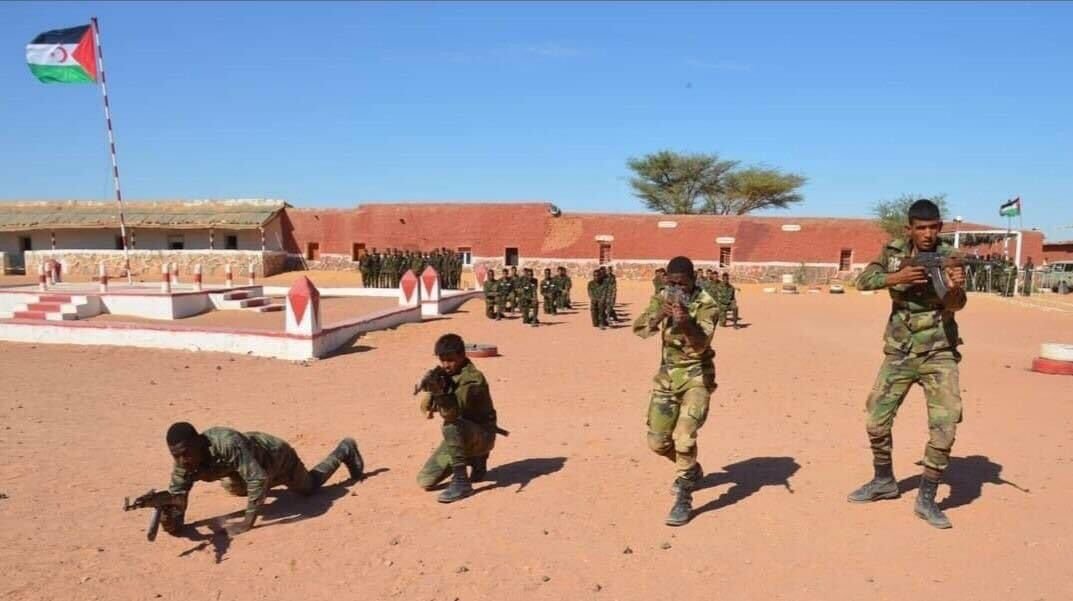 أنقذوا أطفال تندوف.. استغلال البوليساريو للأطفال وتجنيدهم بمخيمات تندوف ”جريمة حرب تتطلب معاقبة المتورطين”