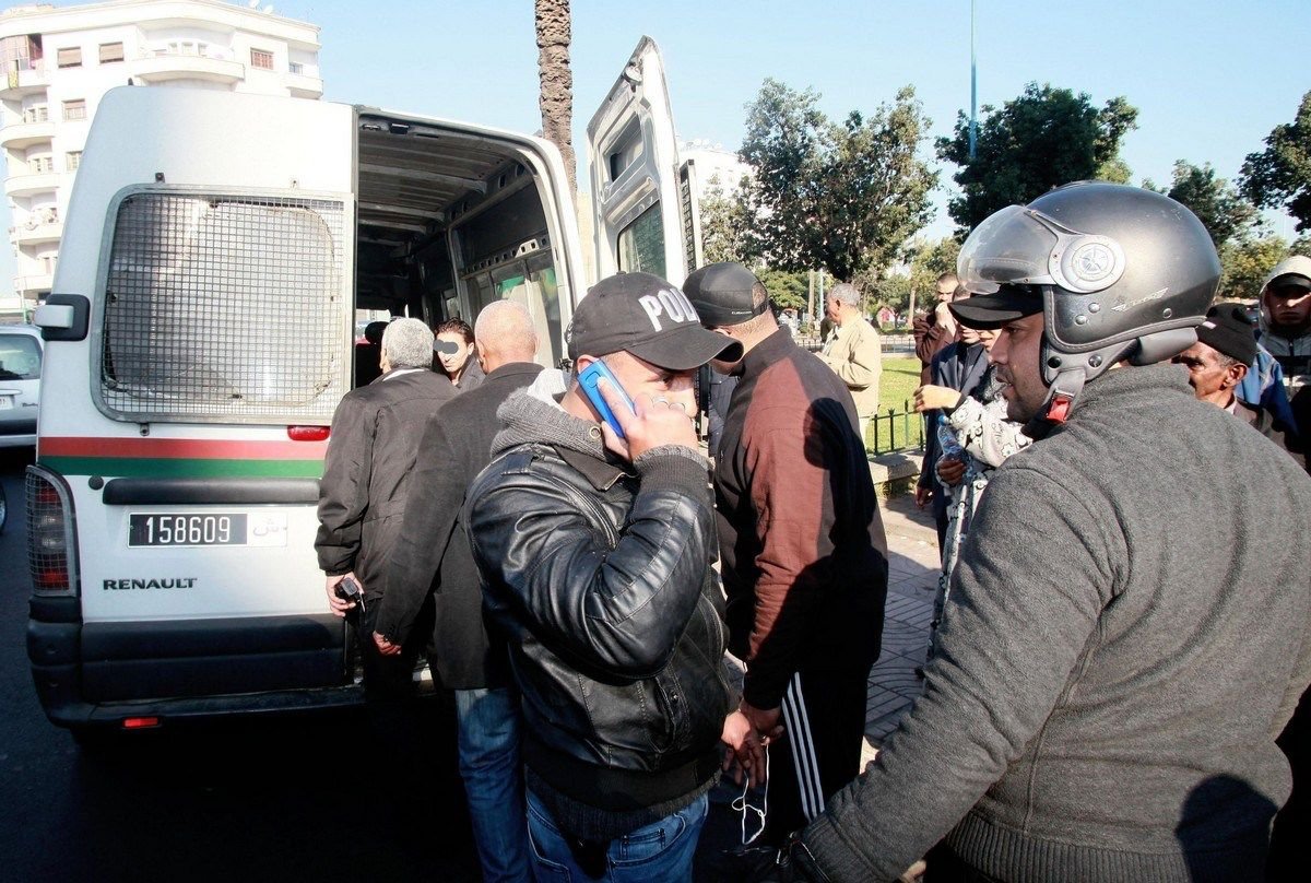 تطوان.. توقيف المشتبه فيه في محاولة تهريب أزيد من 27 ألف قرص مخدر على متن قارب صيد