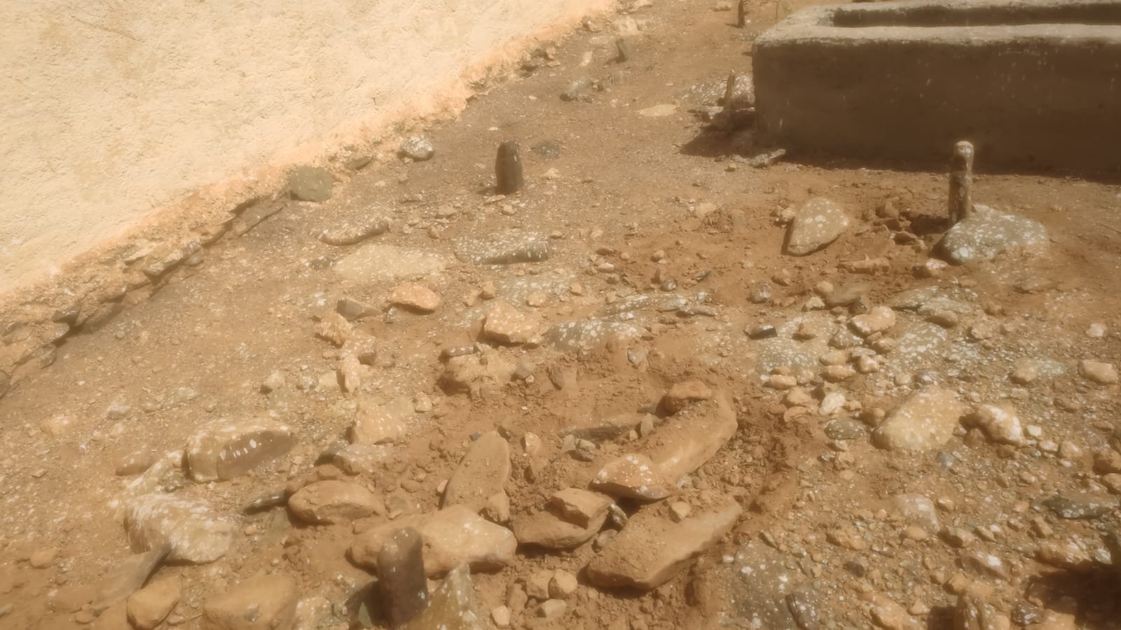 طانطان..مجهولون يخربون قبور بمنطقة وين مذكور
