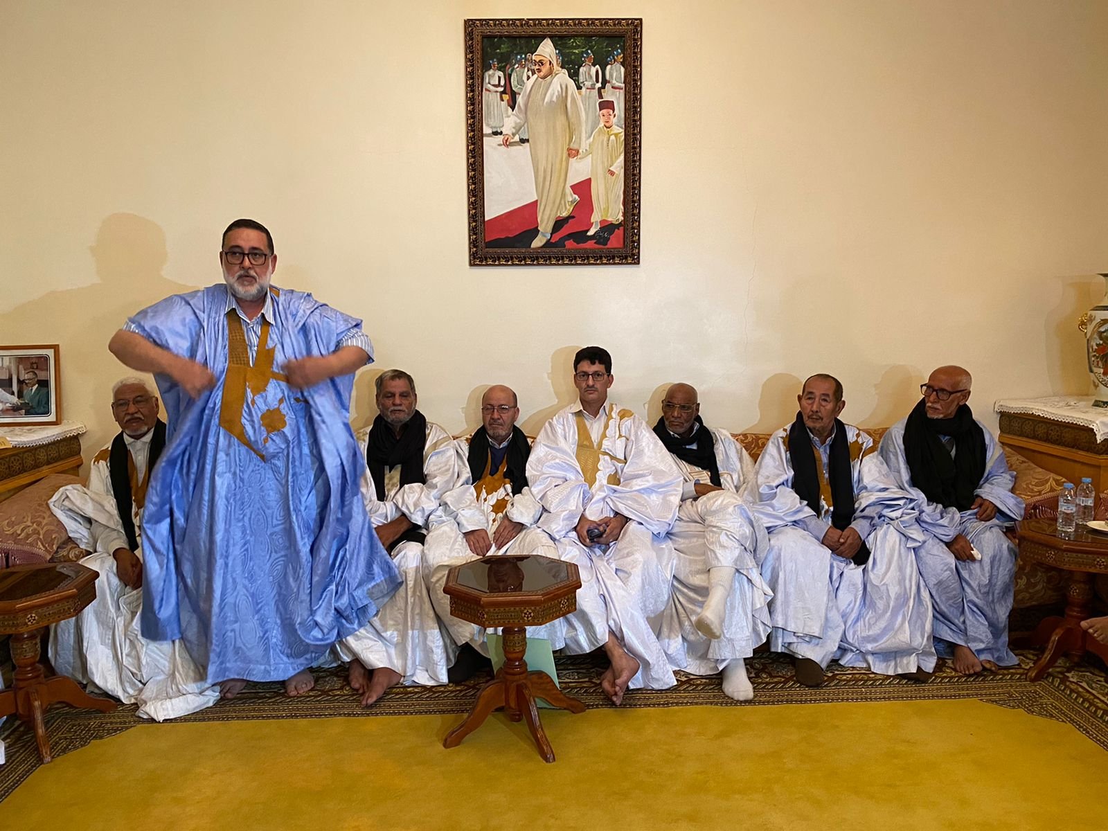 شيوخ القبائل الصحراوية المغربية لتحديد الهوية بجهة العيون الساقية الحمراء يثمنون غاليا الموقف الشجاع والجريء للحكومة الإسبانية..