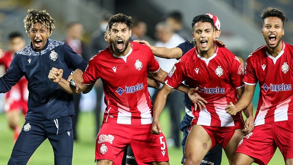 الوداد يتفوق على ضيفه بيترو أتلتيكو الأنغولي