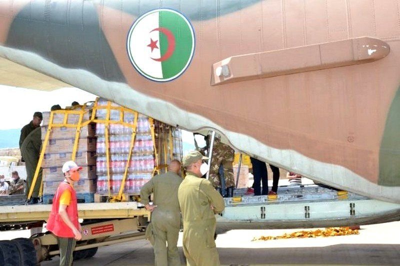 وسط ظاهرة الطوابير.. الجزائر ترسل مواد غذائية لـ”البوليساريو”