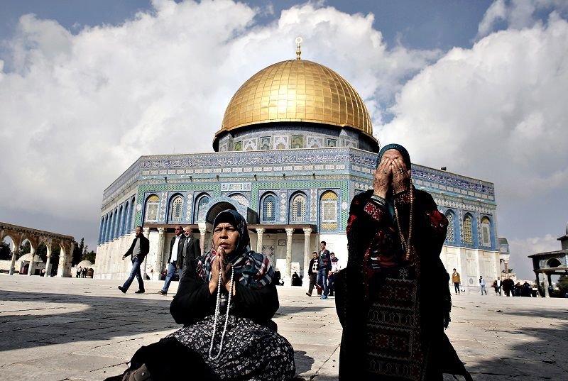 البرلمان العربي يحذر من خطورة استفزاز مشاعر المسلمين في رمضان