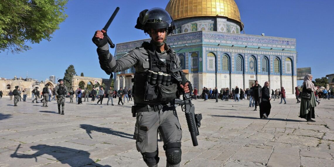 الاتحاد الأوروبي يطالب بضرورة إنهاء العنف واحترام الأماكن المقدسة في فلسطين
