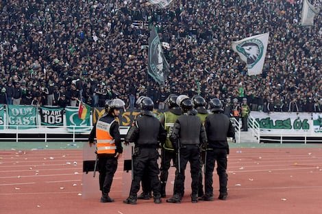 آفة الشغب بالملاعب المغربية تستدعى وقفة تأملية
