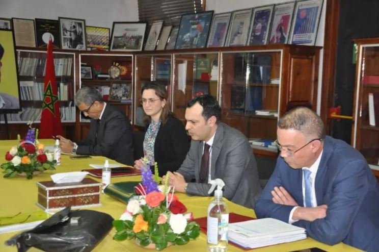 قبيل احتجاجات فاتح ماي..وفد حكومي يحلّ بمقر “كونفدرالية الشغل”