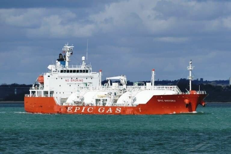 العيون : السلطات المينائية تتأهب لإستقبال  سفينة  محملة ب1800 طن من الغاز .