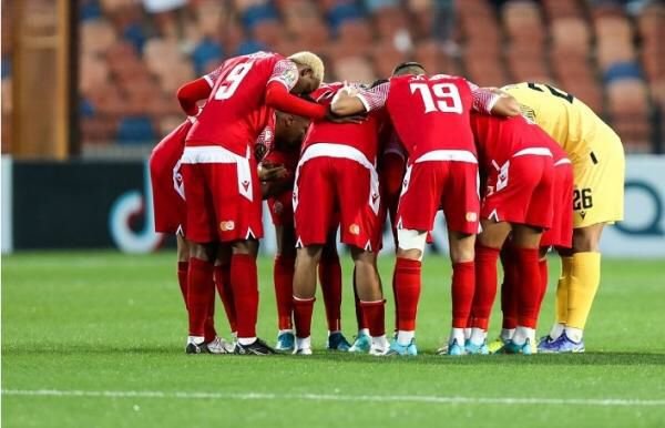 الوداد يتفوق على الجيش الملكي بثلاثية وينفرد مجددا بالصدارة