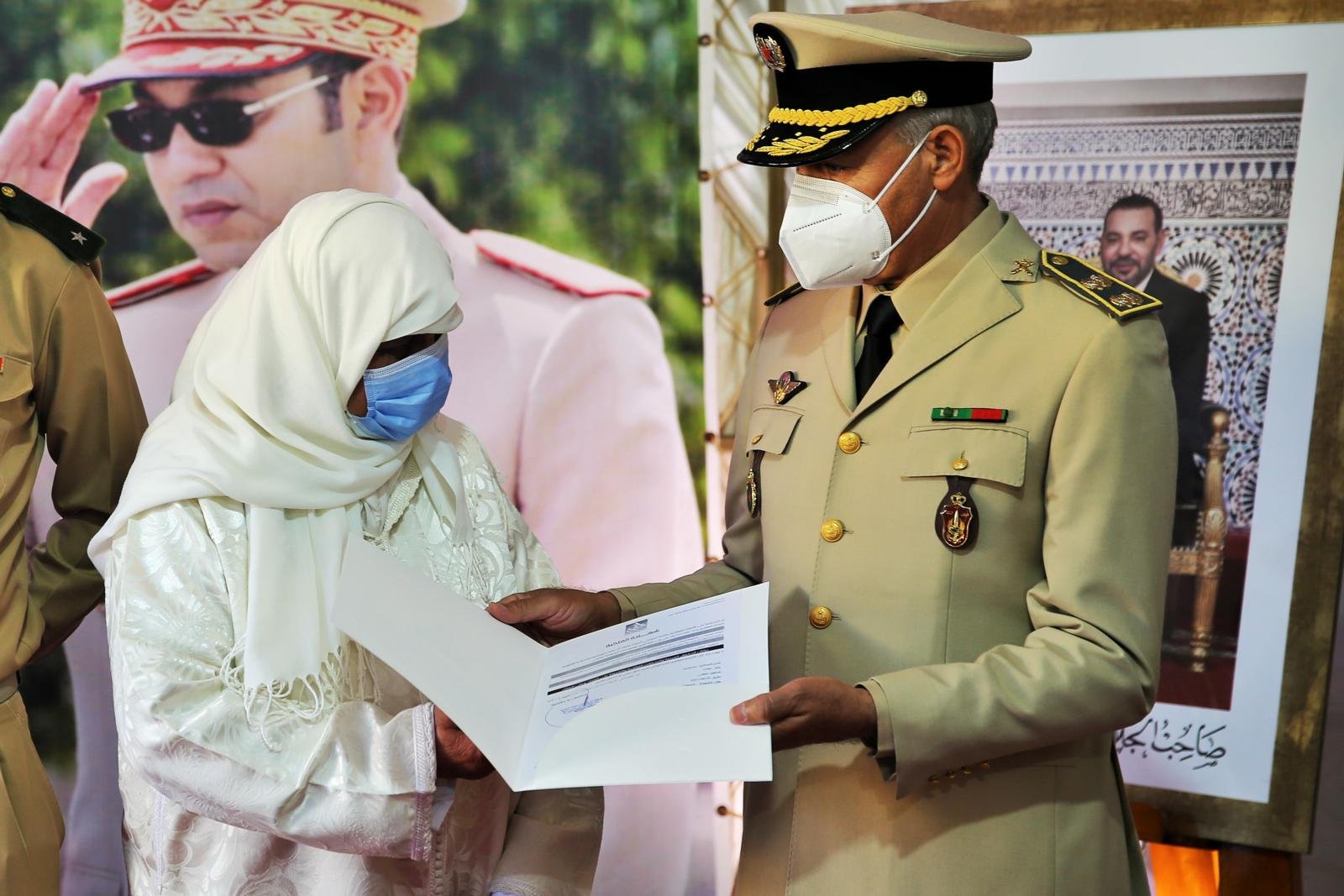 أكادير.. تسليم شهادات ملكية مساكن لذوي حقوق شهداء الوحدة الترابية للمملكة