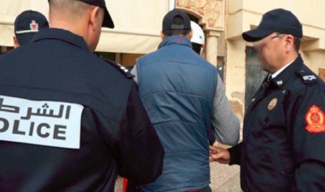 هذ شي خطير..مشرملة تواجه الشرطة بالسلاح الأبيض في برشيد