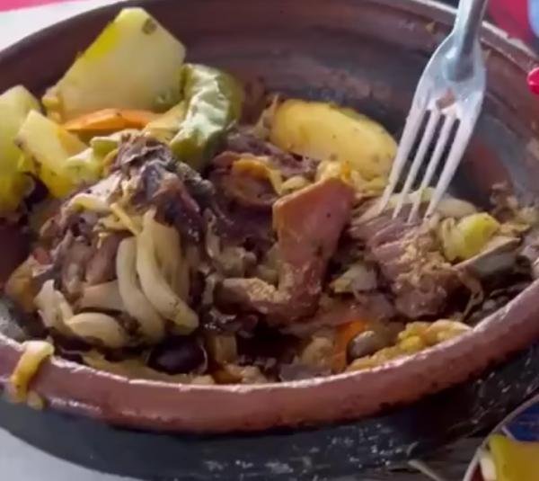 إغلاق مطعم بشلالات أوزود بعد تصوير ”طاجين” يحتوي على ديدان