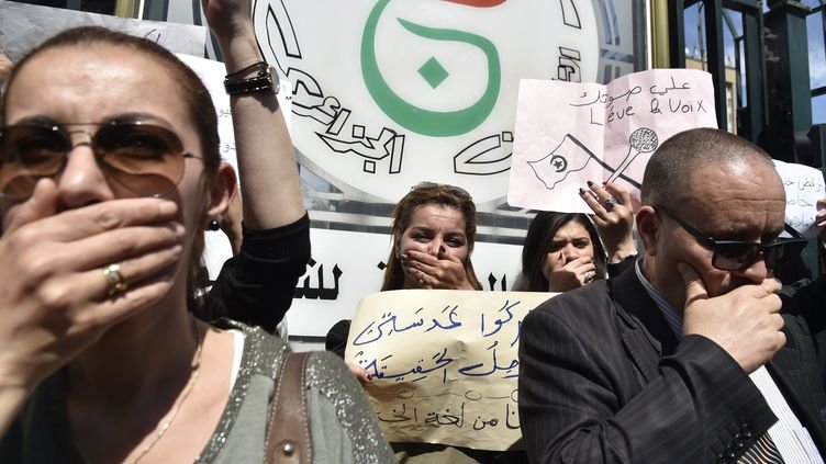 الجزائر .. مقال تحليلي حول الحراك يقود صحافيا إلى السجن