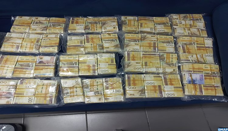 إحباط محاولة تهريب أزيد من 53 ألف أورو بميناء طنجة المتوسط