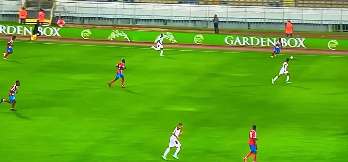 فرص شبه منعدمة.. التعادل السلبي يحسم الشوط الأول بين المغرب وليبيريا