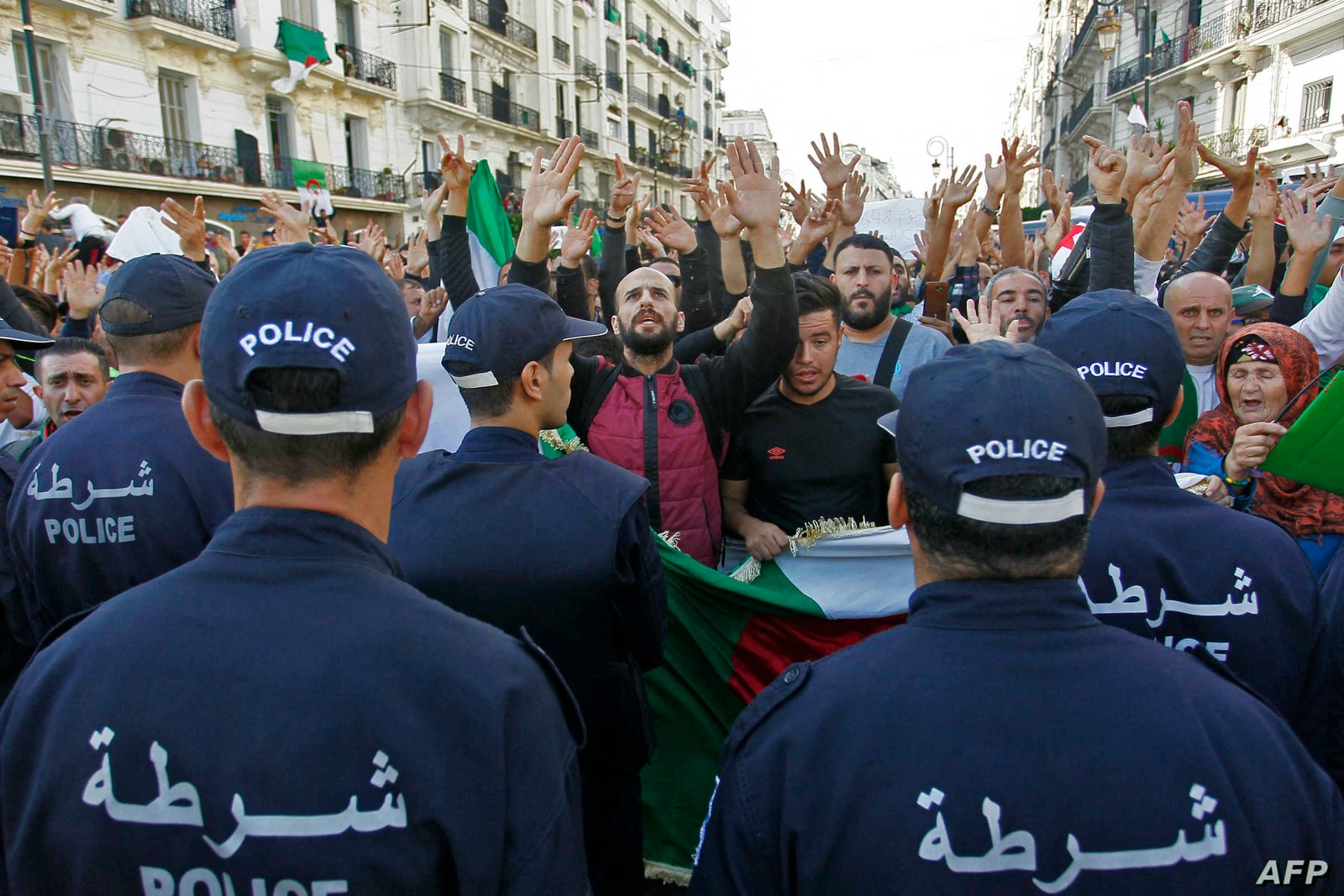 منظمة العفو الدولية تدعو الجزائر إلى وقف الاعتداء على الحق في المحاكمات العادلة