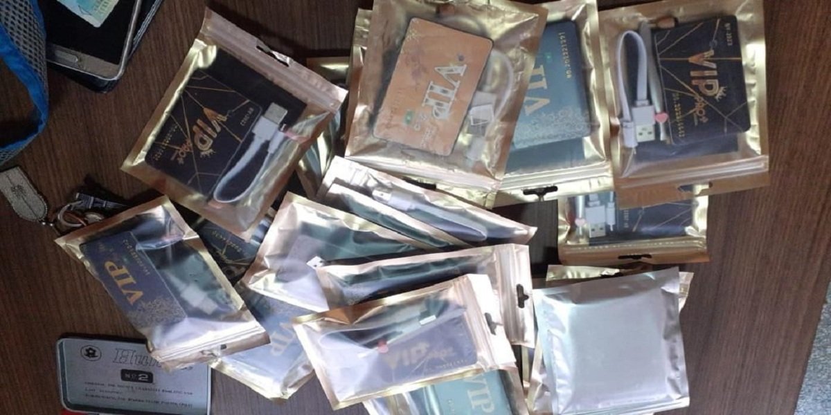 ترويج أجهزة إلكترونية للغش في الامتحانات يطيح بـ6 أشخاص