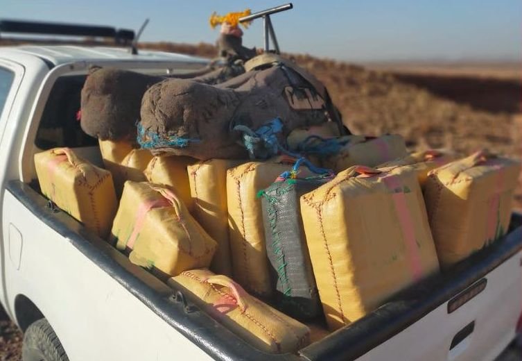 الراشيدية… إجهاض محاولة تهريب 850 كيلوغرام من مخدر الشيرا