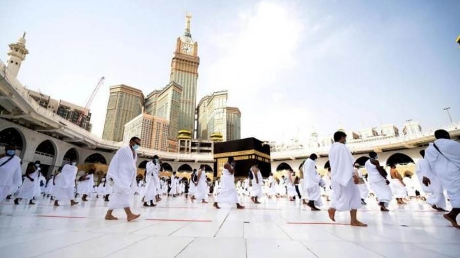 السعودية تعلن وصول 358 ألف حاج إلى المدينة المنورة