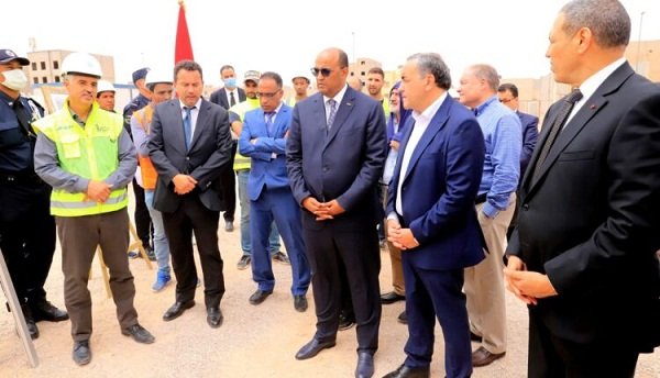 رئيس البرلمان الأنديني يعبر عن اعجابه لمستوى التنمية الاجتماعية والبنيات التحتية ويشيد بمسؤولي جهة العيون الساقية الحمراء