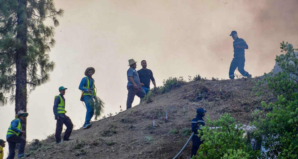 فرق التدخل تتمكن من إخماد نيران وزان بنسبة 80%