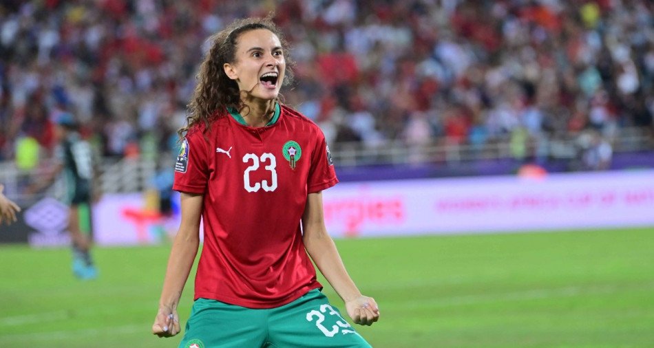 كان السيدات .. اللبؤات في النهائي