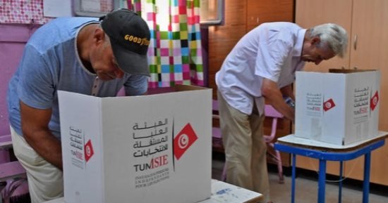 تونس.. نسبة المشاركة في الاستفتاء على الدستور 27.54%