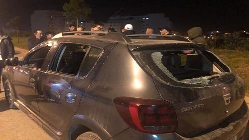 الدارالبيضاء….توقيف 13 شخصا تبادلوا الرشق بالحجارة وألحقوا خسائر بسيارات