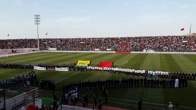 “الكاف” يدرس استضافة مدينة العيون لكأس السوبر الإفريقي