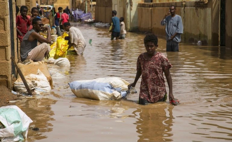 السودان .. إعلان حالة الطوارئ بسبب السيول والفيضانات