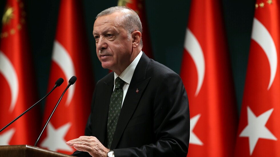 أردوغان: نسعى لجمع بوتين وزيلينسكي في تركيا قريبا