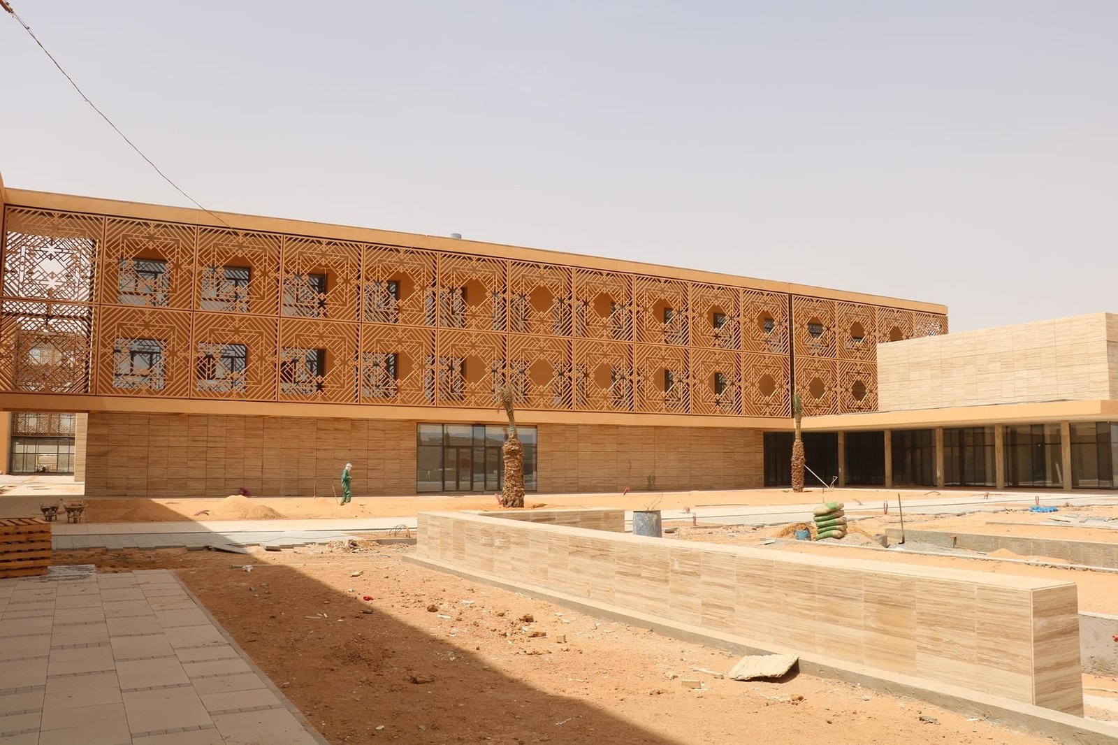 كلية الطب بالعيون ؛ تقدم كبير في أشغال البناء لإستقبال “ أطباء المستقبل ”