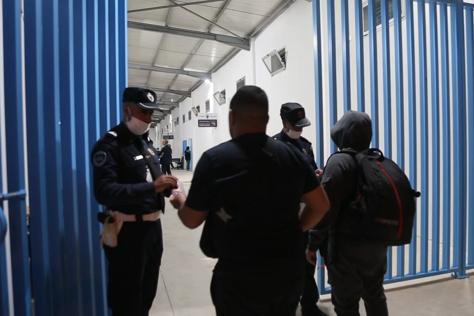 برافو لرجال الحموشي .. إحباط محاولة تهريب كمية مهمة من المخدرات خلال عمليتين منفصلتين بمعبر باب سبتة