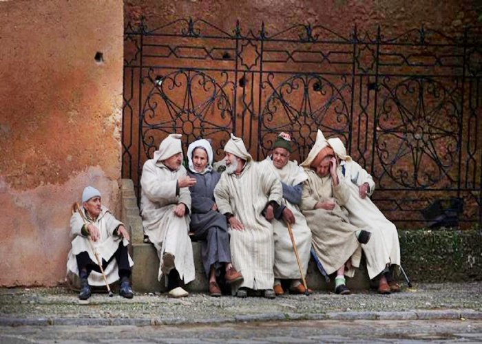 النساء يعشن أطول من الرجال.. عدد الأشخاص المسنين بالمغرب سيصل 10 ملايين في 2050