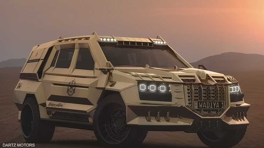 ”الأكثر جنونا”.. تفاصيل سيارة مطلية بالذهب ومصفحة بالكامل