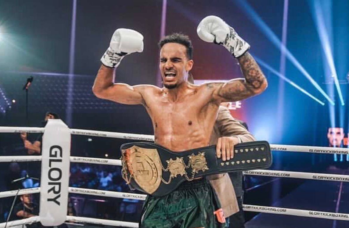 المقاتل المغربي بزطاطي يفوز بلقب الوزن الخفيف في الكيك بوكسينك