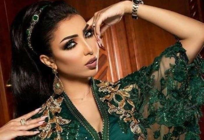 بتهمة الخيانة الزوجية والابتزاز.. دنيا بطمة ترفع دعوى قضائية ضد زوجها البحريني