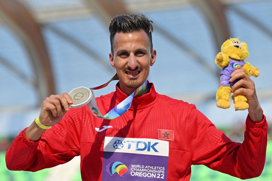 سفيان البقالي مرشح لجائزة أفضل رياضي في العالم سنة 2022