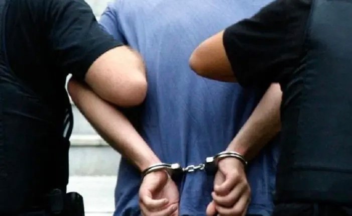 كان داير فيها بوليسي..أمن الناظور يوقفُ مسؤولاً قضائيا وهميا