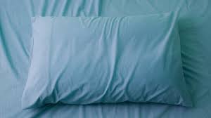 كيف يمكن لوسادة النوم أن تسهم في “الموت المبكر”؟