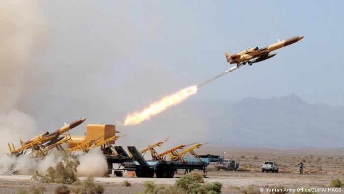 إيران تقر بإرسال مسيرات إلى روسيا قبل غزو أوكرانيا