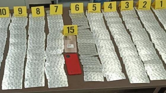 تطوان…الأمن يوقف سيدتين بحوزتهما آلاف الأقراص المخدرة